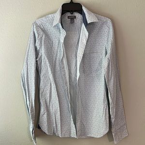 Van Heusen size Small herringbone pattern shirt